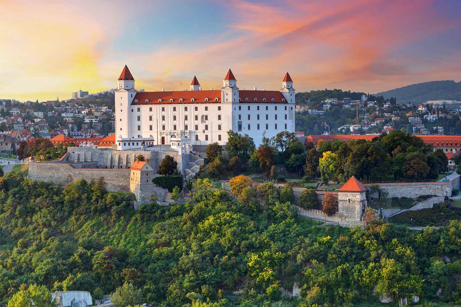 /Assets/CruiseGallery/Thumb/melodiesofthedanube_Bratislava_ss157235420_Bratislavacastle_gallery.jpg