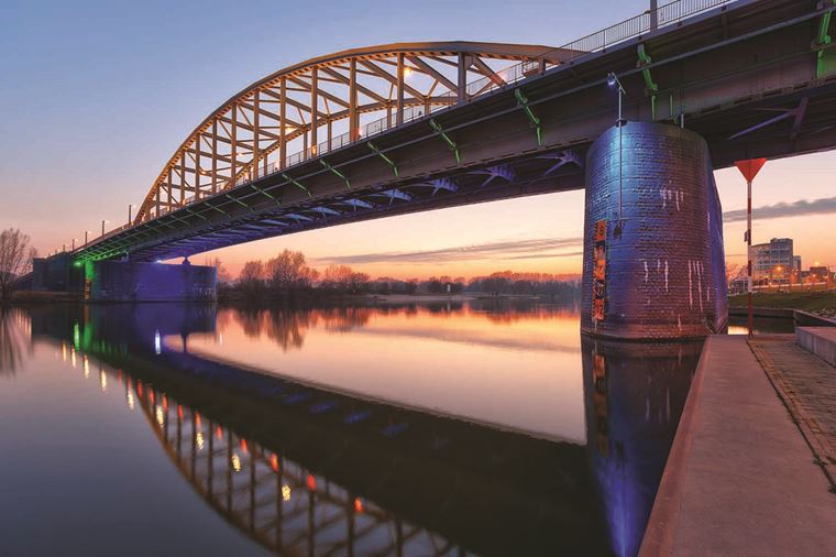 /Assets/Desktop/CruiseGallery/Thumb/TulipTime_Arnhem_IMG_0211web_gallery.jpg