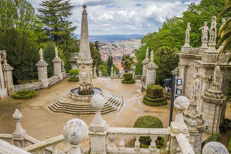 /Assets/Desktop/CruiseGallery/Thumb/enticingdouro_portugal_Lamego_SanctuaryofourLadyofRemedies_ss_426775960_gallery.jpg