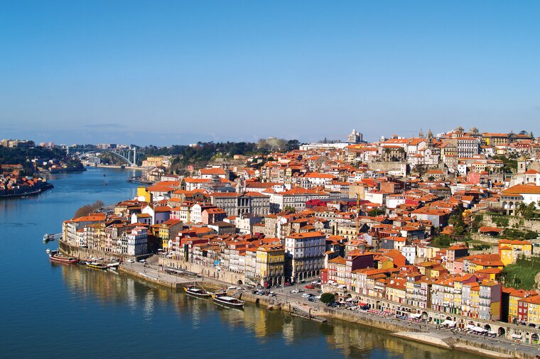 /Assets/Desktop/CruiseGallery/Thumb/enticingdouro_portugal_porto_ss_302537321_gallery.jpg