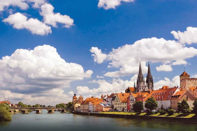 /Assets/Desktop/CruiseGallery/Thumb/granddanube_regensburg_gallery.jpg